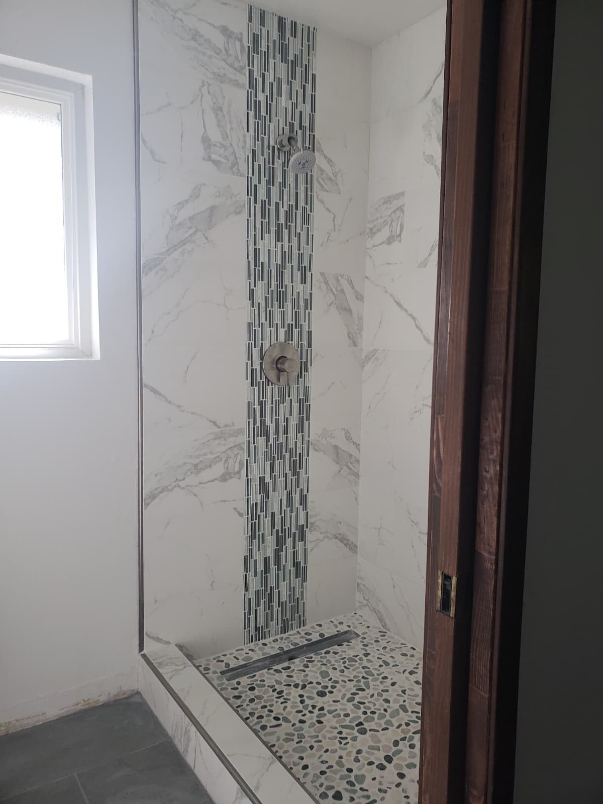 Marble shower tile detail